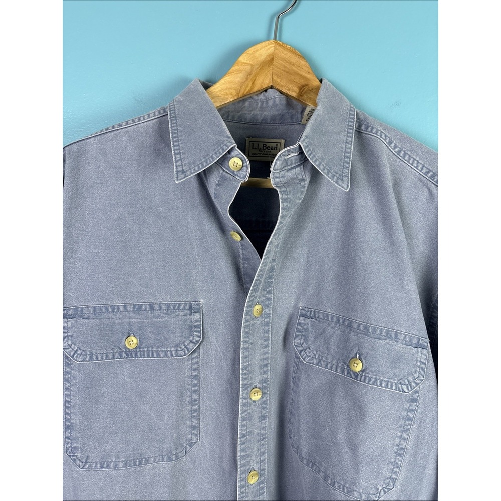LL Bean Long Sleeve Button Up Shirt Blue Medium OMT16 Pockets Gorpcore